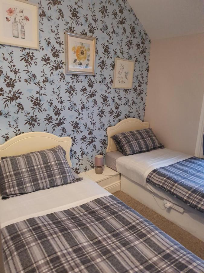 Gordon'S Guesthouse Loughrea Eksteriør bilde