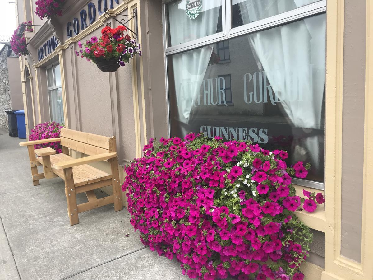 Gordon'S Guesthouse Loughrea Eksteriør bilde